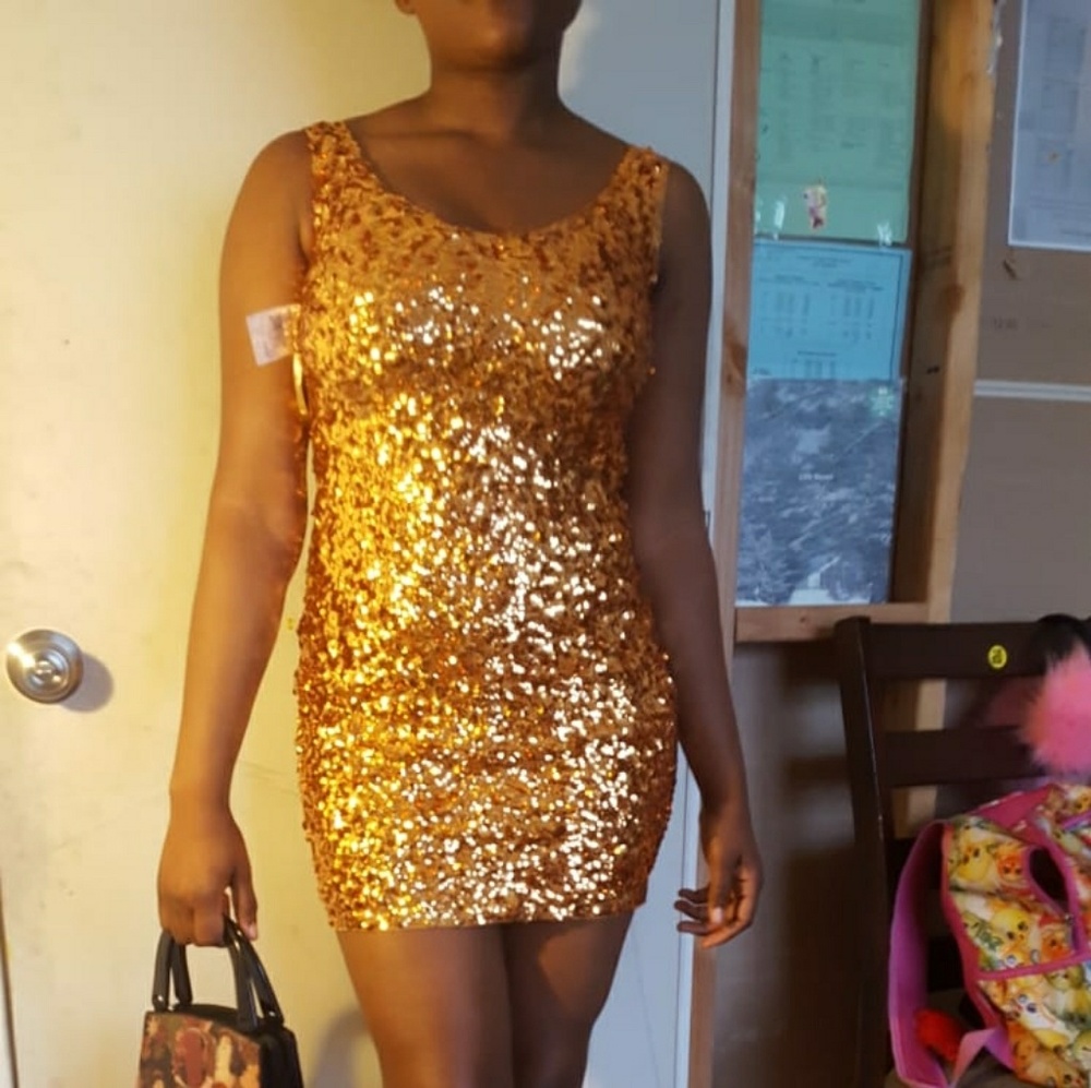 Dress - Picture 3 of 4